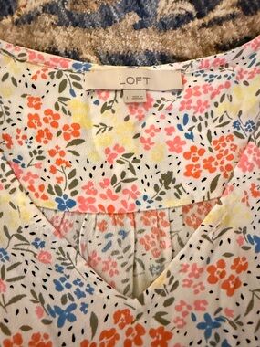 LOFT White Floral V-Neck Top with Coral, Pink & Blue Accents